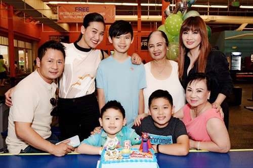 vi con cac sao viet van sum hop du da chia tay