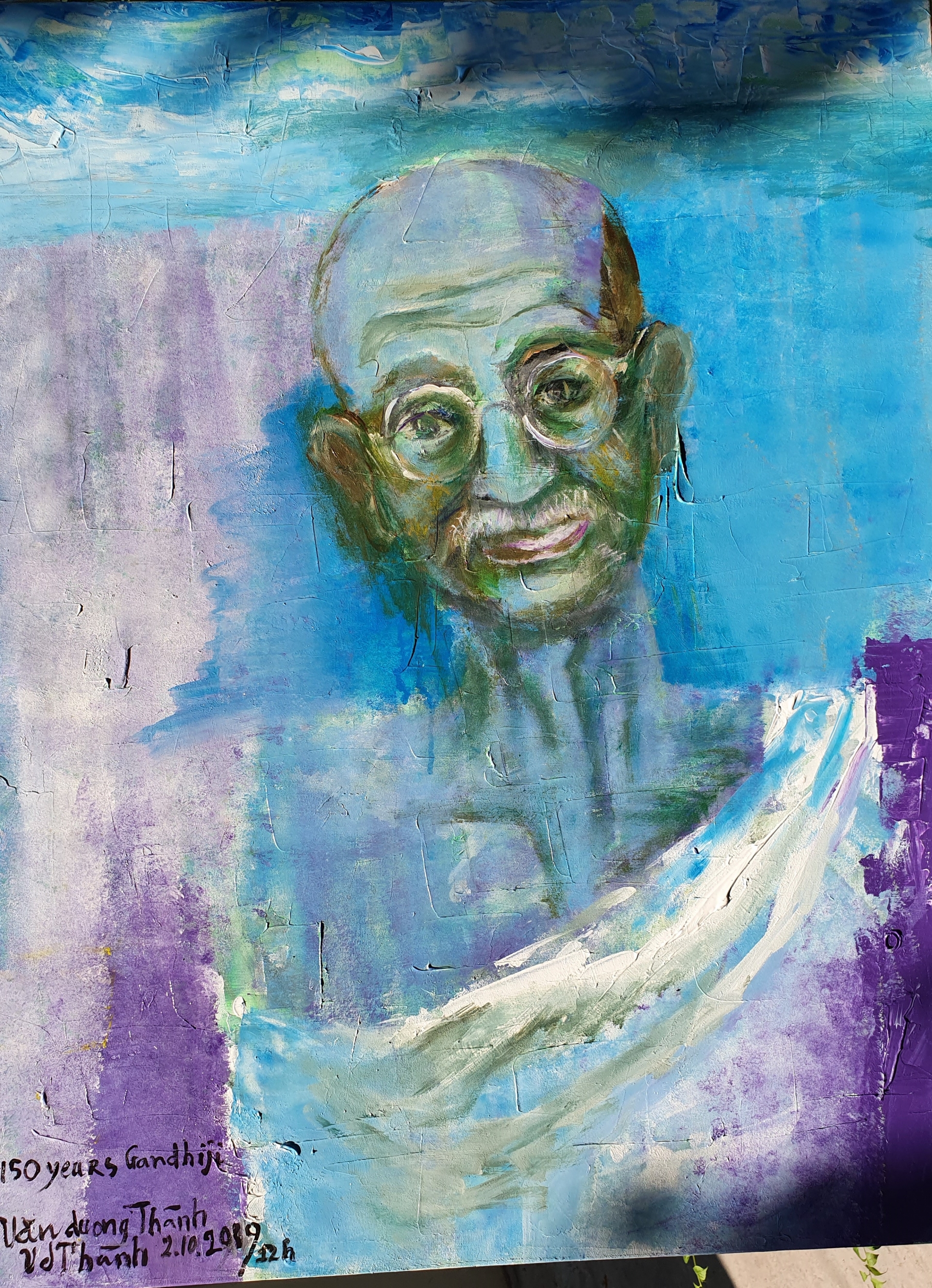 chan dung cha gia dan toc an do mahatma gandhi trong tranh cua hoa sy van duong thanh