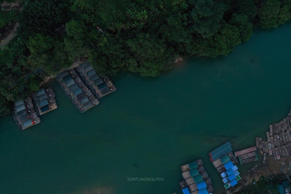 cao bang dep hung vi mo mong nhu chon bong lai nhin tu khong anh