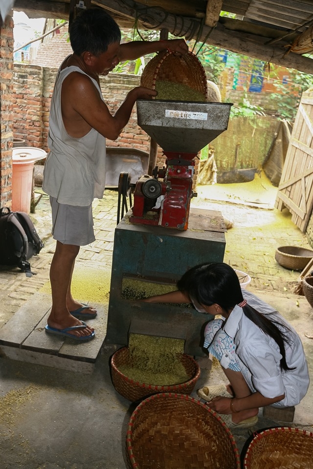 com lang vong tru danh va cau chuyen ve nghe lam com