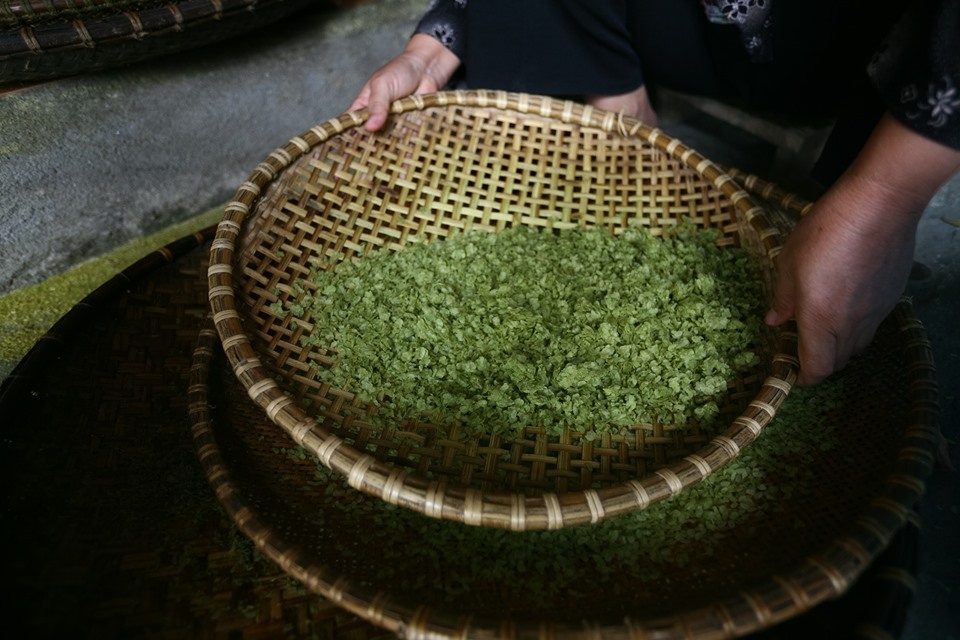 com lang vong tru danh va cau chuyen ve nghe lam com