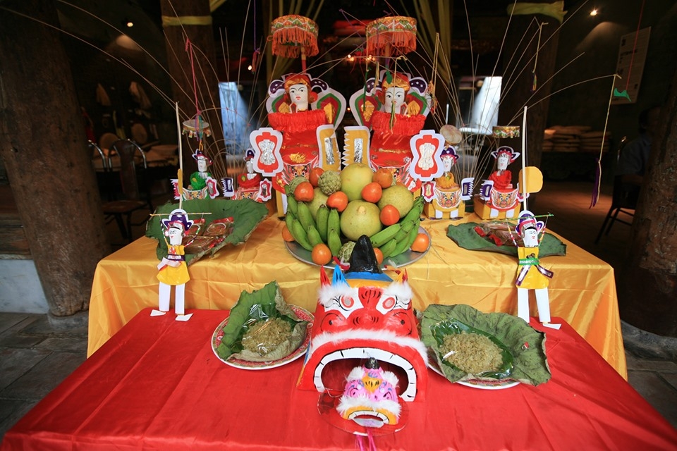 com lang vong tru danh va cau chuyen ve nghe lam com