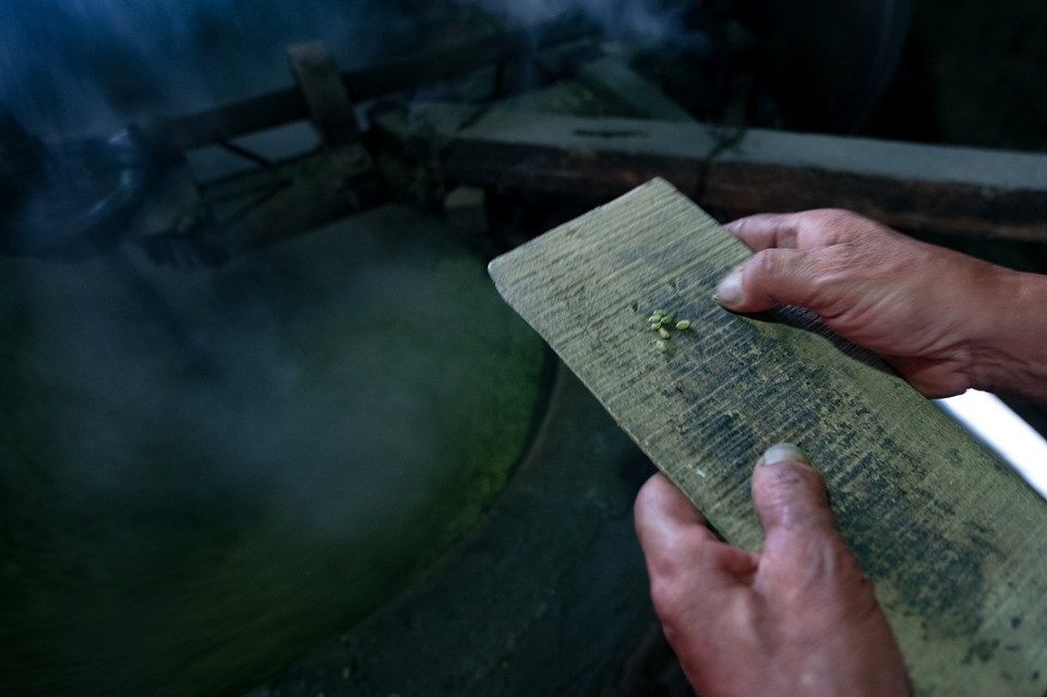 com lang vong tru danh va cau chuyen ve nghe lam com