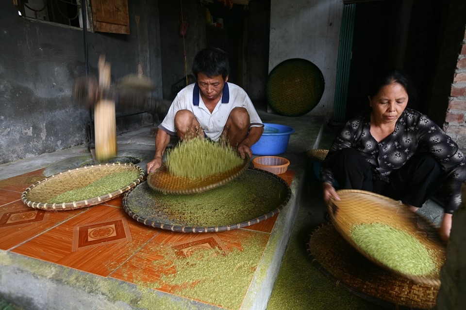 com lang vong tru danh va cau chuyen ve nghe lam com