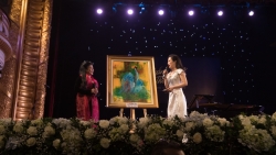 nguoi tang tranh nguyen thu