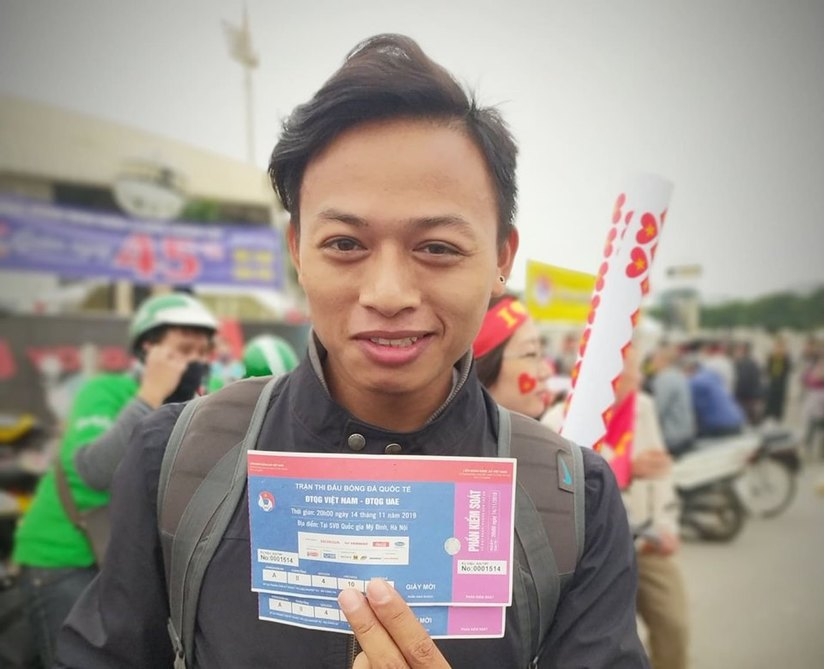 muon kieu co dong doi tuyen viet nam truoc gio khai bong voi uae
