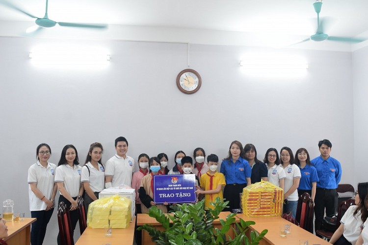 Đoàn Thanh niên VUFO tổ chức hoạt động về nguồn