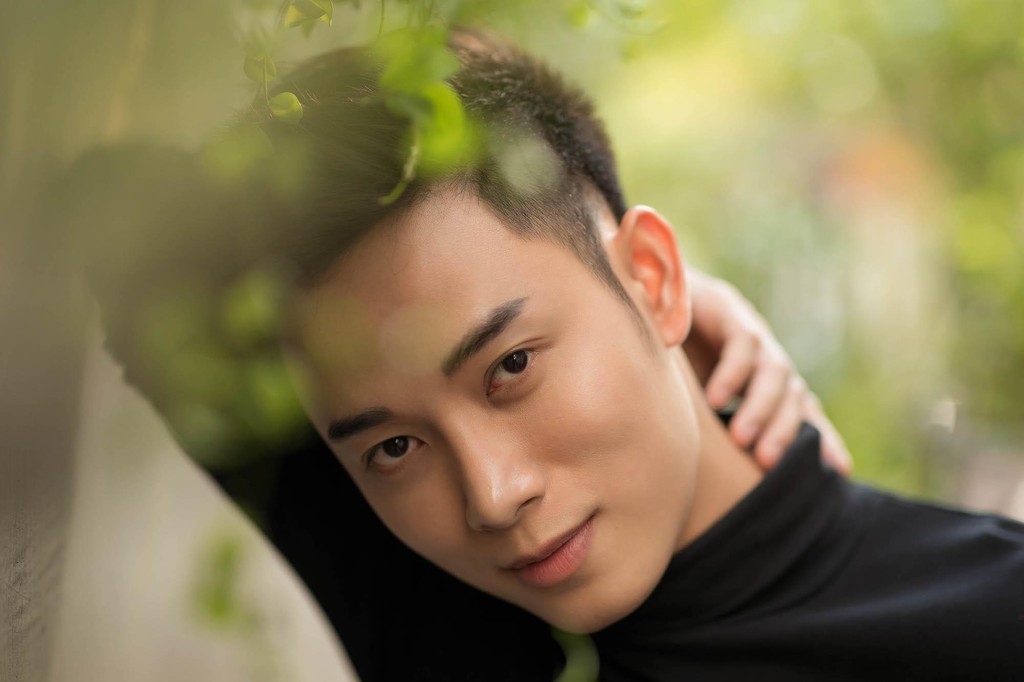 tin sao viet 31 truc nhan tung lam nguoi thu 3 ho quang hieu bi trom vieng tham nha