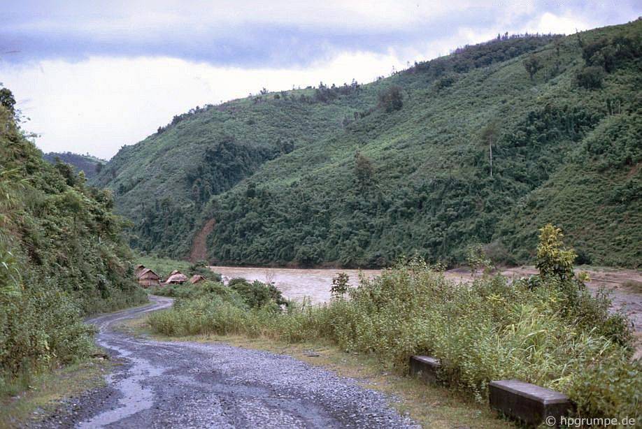 chum anh phien cho sapa nam 1992 trong anh cua du khach nuoc ngoai