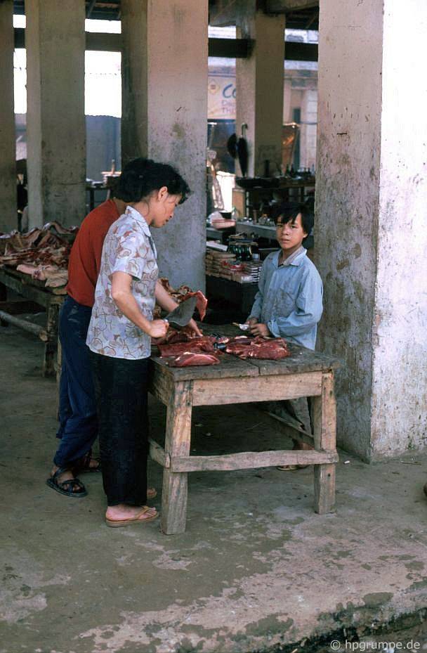 chum anh phien cho sapa nam 1992 trong anh cua du khach nuoc ngoai