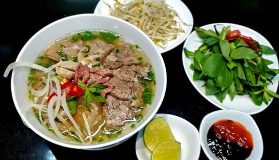 bao nuoc ngoai noi ve su khac nhau giua pho bac va pho nam cua viet nam