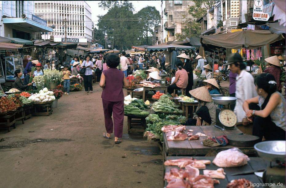 chum anh mau ve buon ma thuot nam 1992 dep hoang so va binh di qua ong kinh nhiep anh gia duc