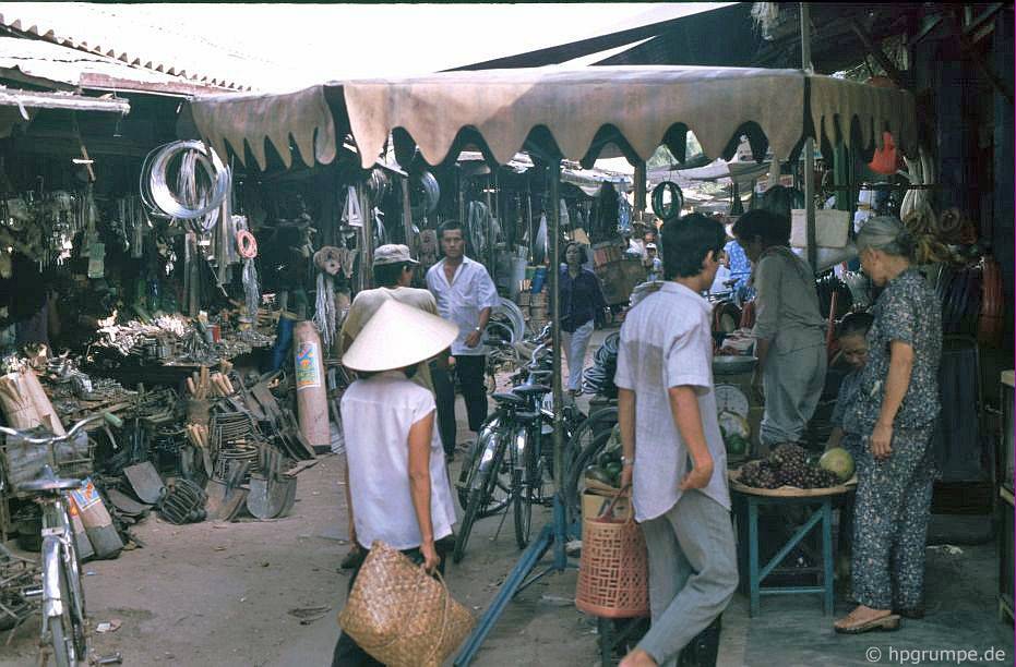 chum anh pho co hoi an nhung nam 90 dep nguyen ban qua ong kinh nhiep anh gia duc