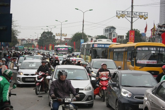 tac duong hang tieng dong ho vi nguoi dan tro ve ha noi sau ki nghi tet