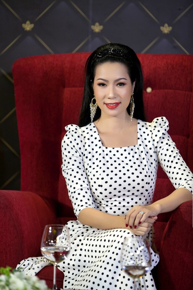 loat nghe sy viet huy so dong cua san khau kich vi virus corona