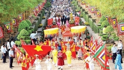 Giỗ tổ Hùng Vương vẫn đi làm, người lao động được hưởng bao nhiêu % lương?
