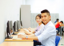 Viên chức đáp ứng điều kiện nào thì được xét tuyển thành công chức?