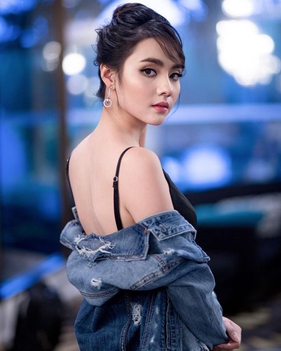 chiem tinh ngay 23 ve tinh yeu cua 12 con giap tuoi ty met moi