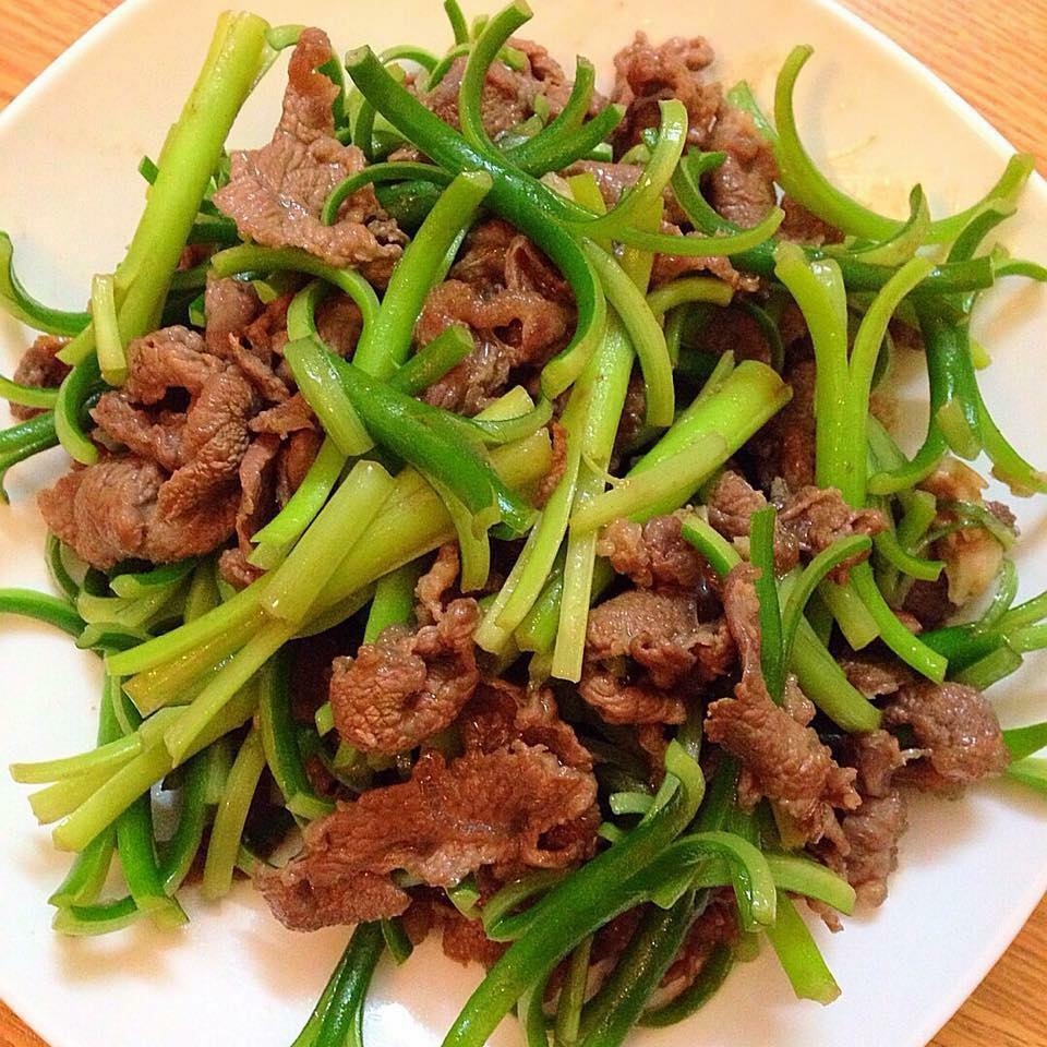 3 mon xao voi rau khong ngan ma lai ton com