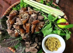 khu vuon san thuong day ap cay trai xum xue cua ong bo tre o sai gon