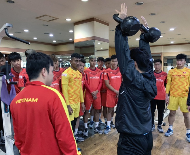 u23 viet nam da giao huu voi bahrain ngay 31