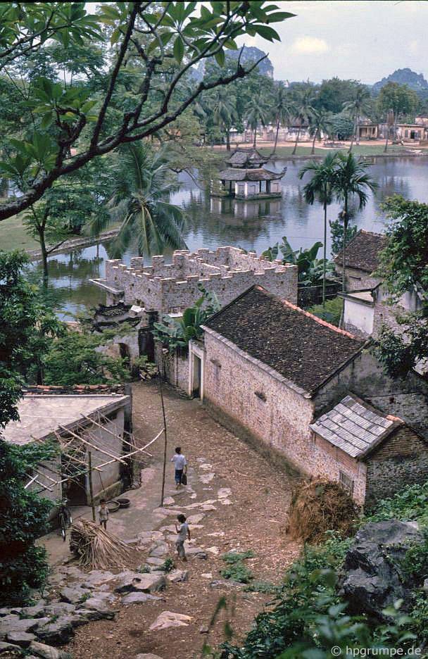 lang gom bat trang lang ran le mat nhung nam 90 co gi dac biet