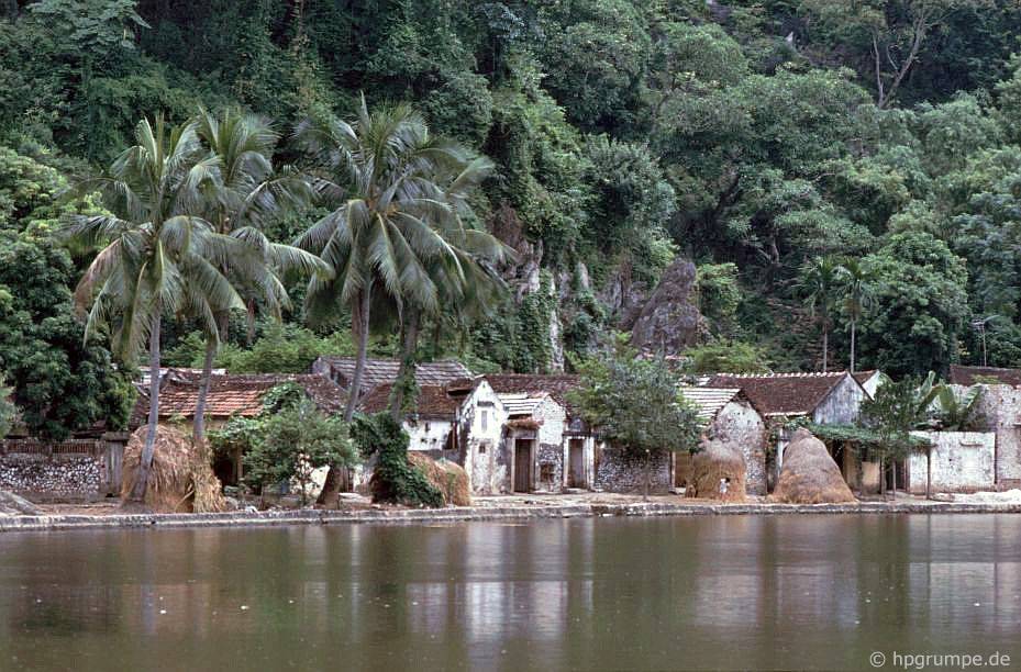 lang gom bat trang lang ran le mat nhung nam 90 co gi dac biet