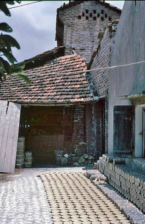 lang gom bat trang lang ran le mat nhung nam 90 co gi dac biet