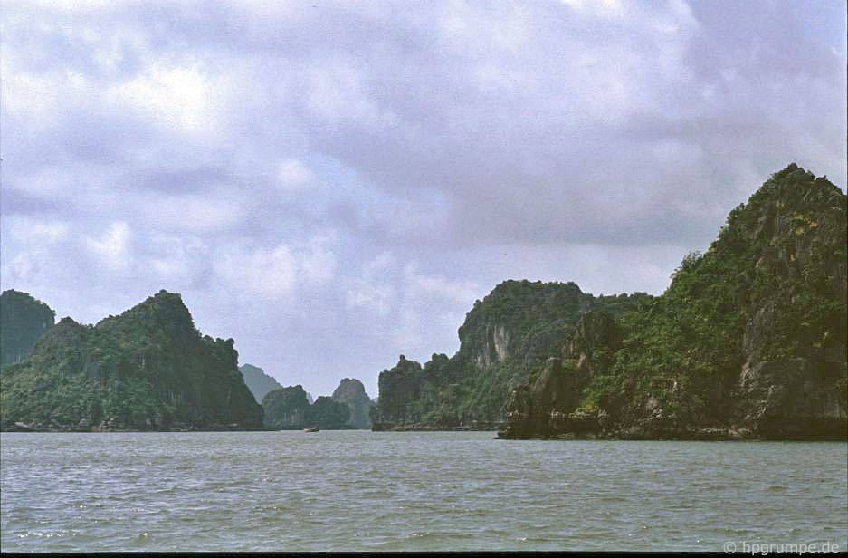 chum anh mau hiem co ve vinh ha long nhung nam 90
