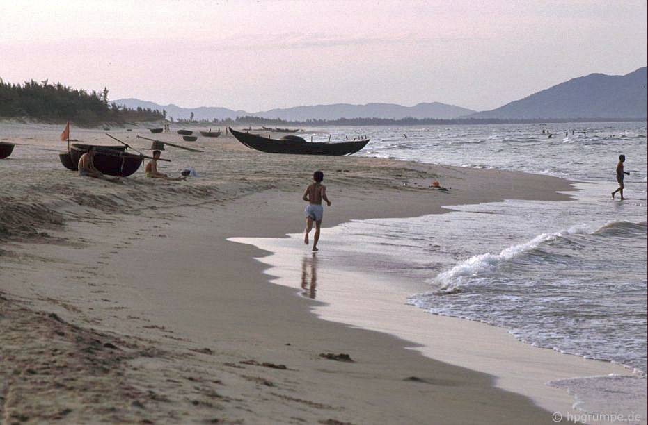 chum anh mau hiem ve nhip song binh di cua da nang nhung nam 90