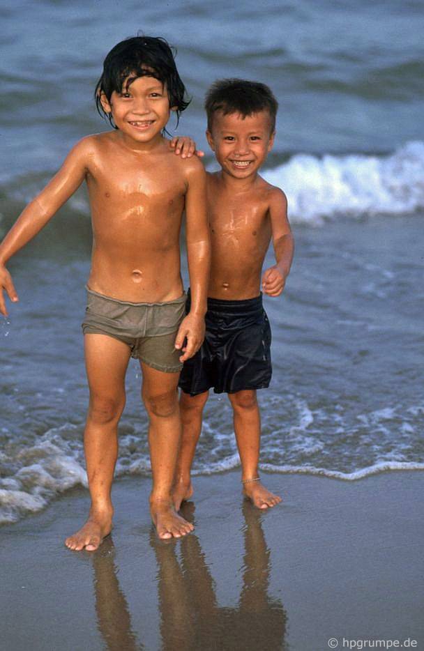 chum anh mau hiem ve nhip song binh di cua da nang nhung nam 90