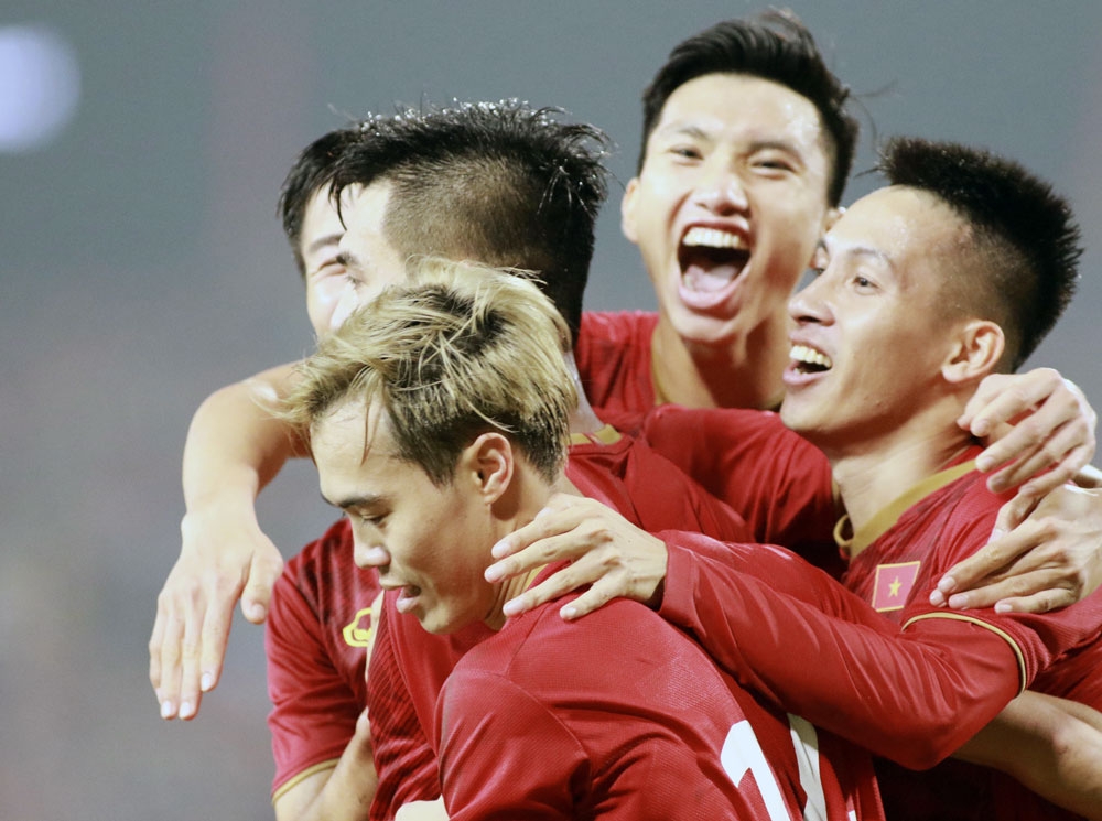 Báo Trung Quốc: "Mục tiêu dự World Cup không phải là một giấc mơ viển vông của bóng đá Việt Nam" bao trung quoc muc tieu du world cup khong phai la mot giac mo vien vong cua bong da viet nam