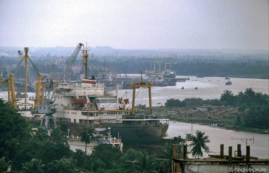 chum anh hiem co kho tim ve mot sai gon ruc ro nhung nam 90