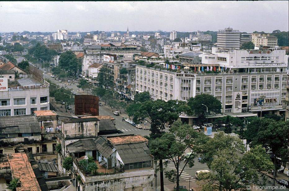 chum anh hiem co kho tim ve mot sai gon ruc ro nhung nam 90