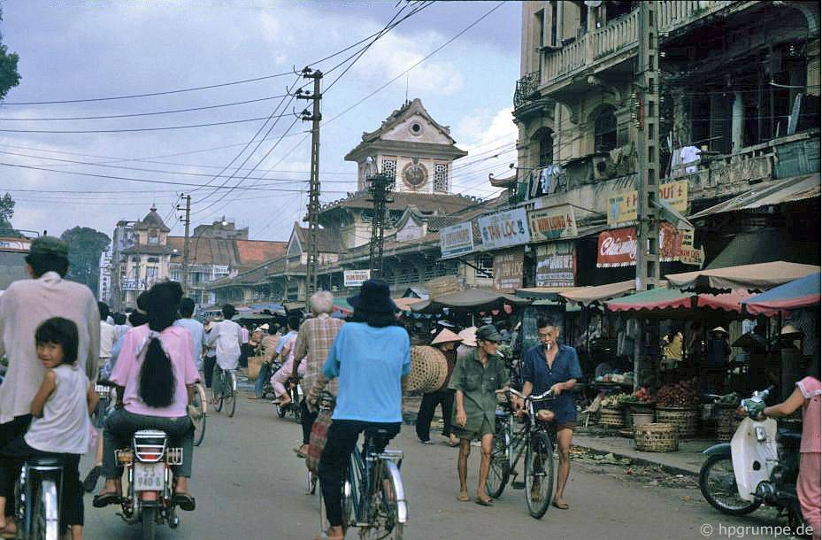 chum anh hiem co kho tim ve mot sai gon ruc ro nhung nam 90