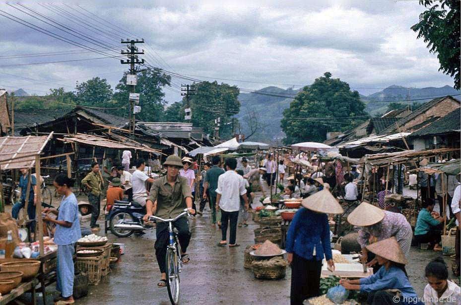 chum anh ve dep hoang so cua cao bang nhung nam 90 qua ong kinh cua nhiep anh gia duc