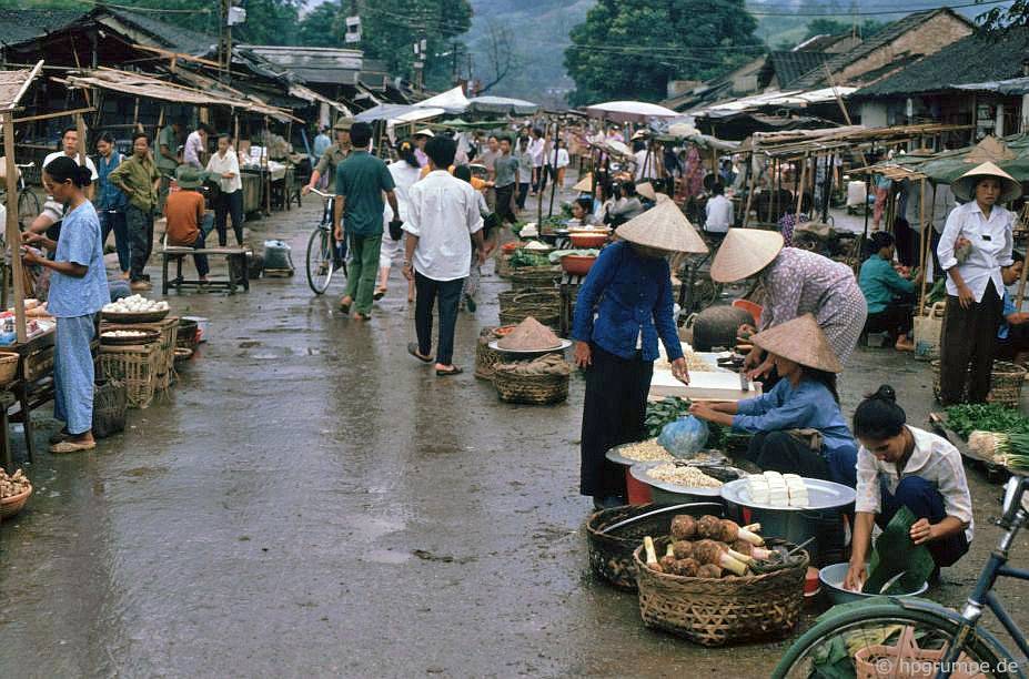 chum anh ve dep hoang so cua cao bang nhung nam 90 qua ong kinh cua nhiep anh gia duc