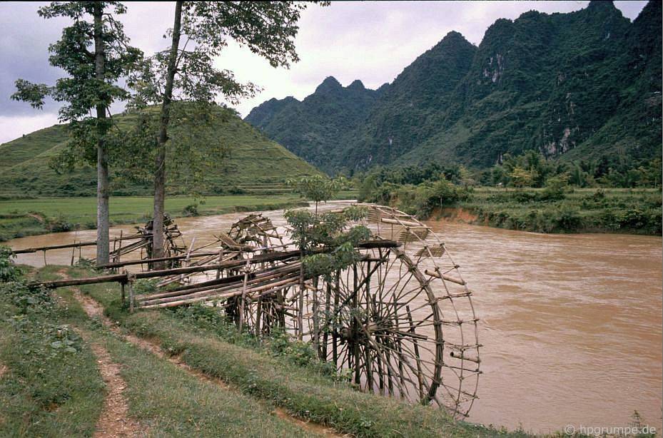 chum anh ve dep hoang so cua cao bang nhung nam 90 qua ong kinh cua nhiep anh gia duc