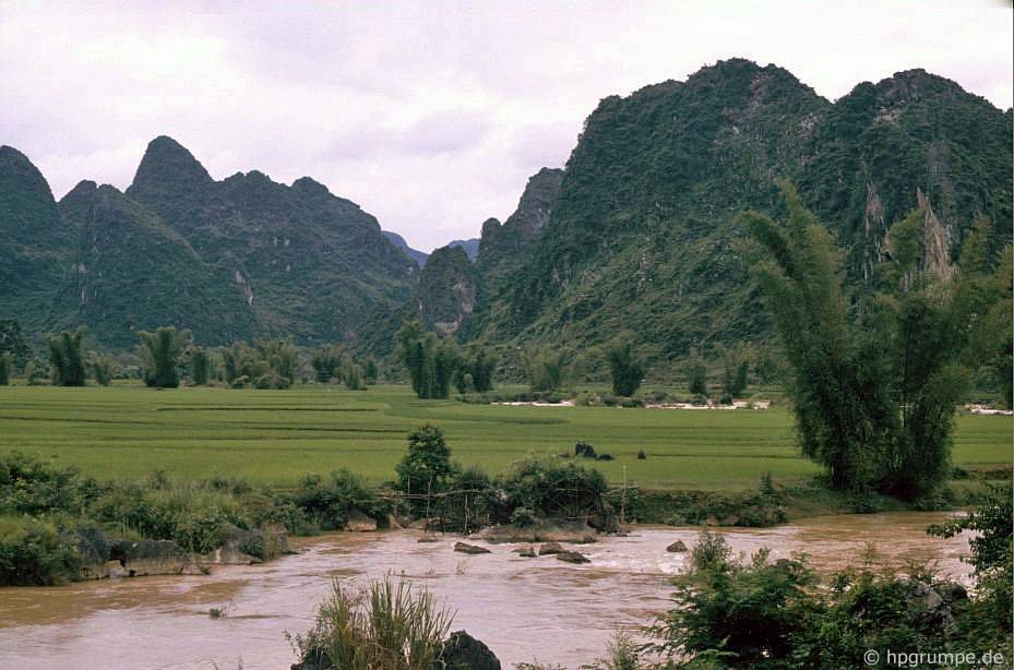 chum anh ve dep hoang so cua cao bang nhung nam 90 qua ong kinh cua nhiep anh gia duc