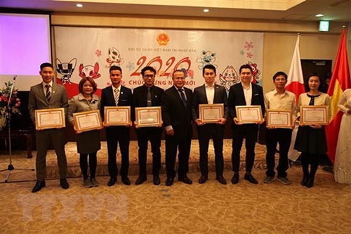 gan 40000 kieu bao nhan loi chuc chuc mung nam moi 2020 tu dai su quan viet nam tai nhat ban