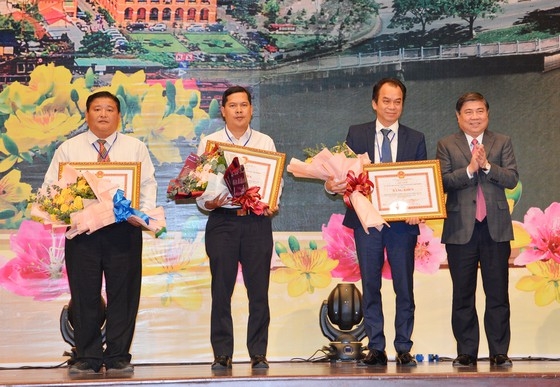 900 kiều bào họp mặt mừng xuân Canh Tý tại Thành phố Hồ Chí Minh hon 30000 kieu bao mong muon khoi nghiep nhan hop mat mung xuan canh ty tai thanh pho ho chi minh