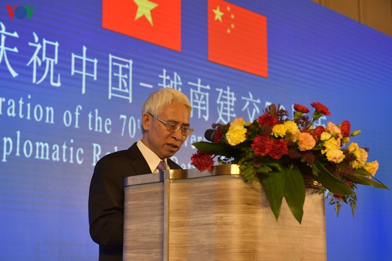 Kỷ niệm 70 năm ngày thiết lập quan hệ ngoại giao Việt Nam – Trung Quốc tại Bắc Kinh phat huy truyen thong 70 nam vua la dong chi vua la anh em viet nam trung quoc