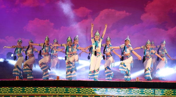 200 nghe sy viet nam va trung quoc tham gia bieu dien nhip cau huu nghi tai lao cai