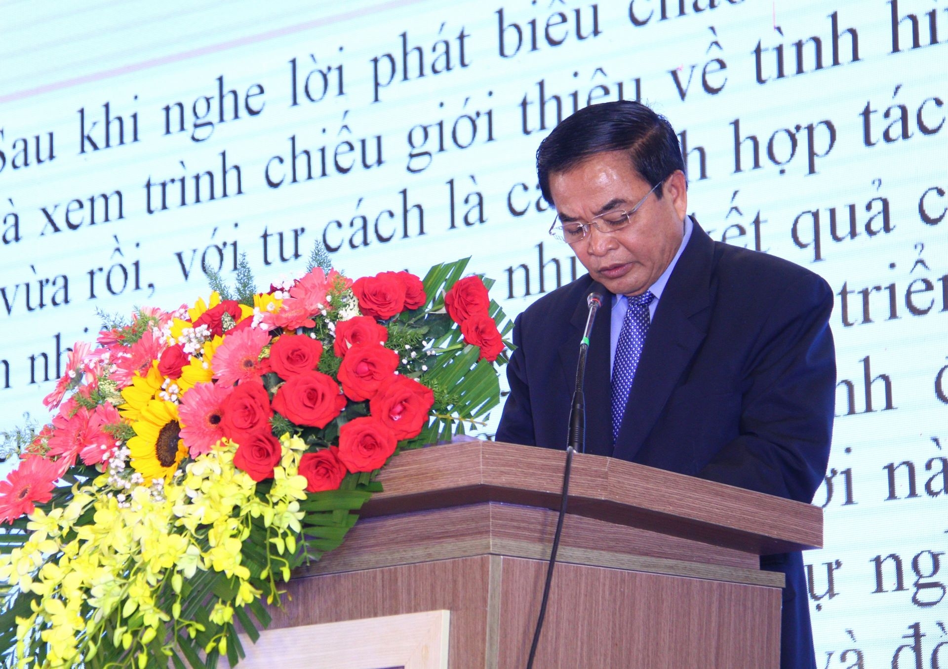 tay ninh hop mat huu nghi thong nhat hop tac voi 5 tinh campuchia