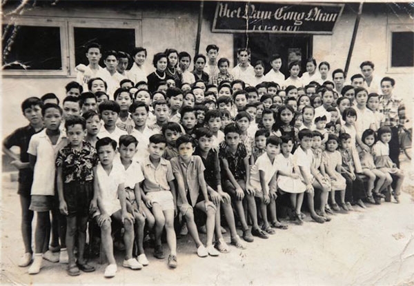 tre em viet duoc hoc sach giao khoa tieng viet chinh quy tai nouvelle caledonie