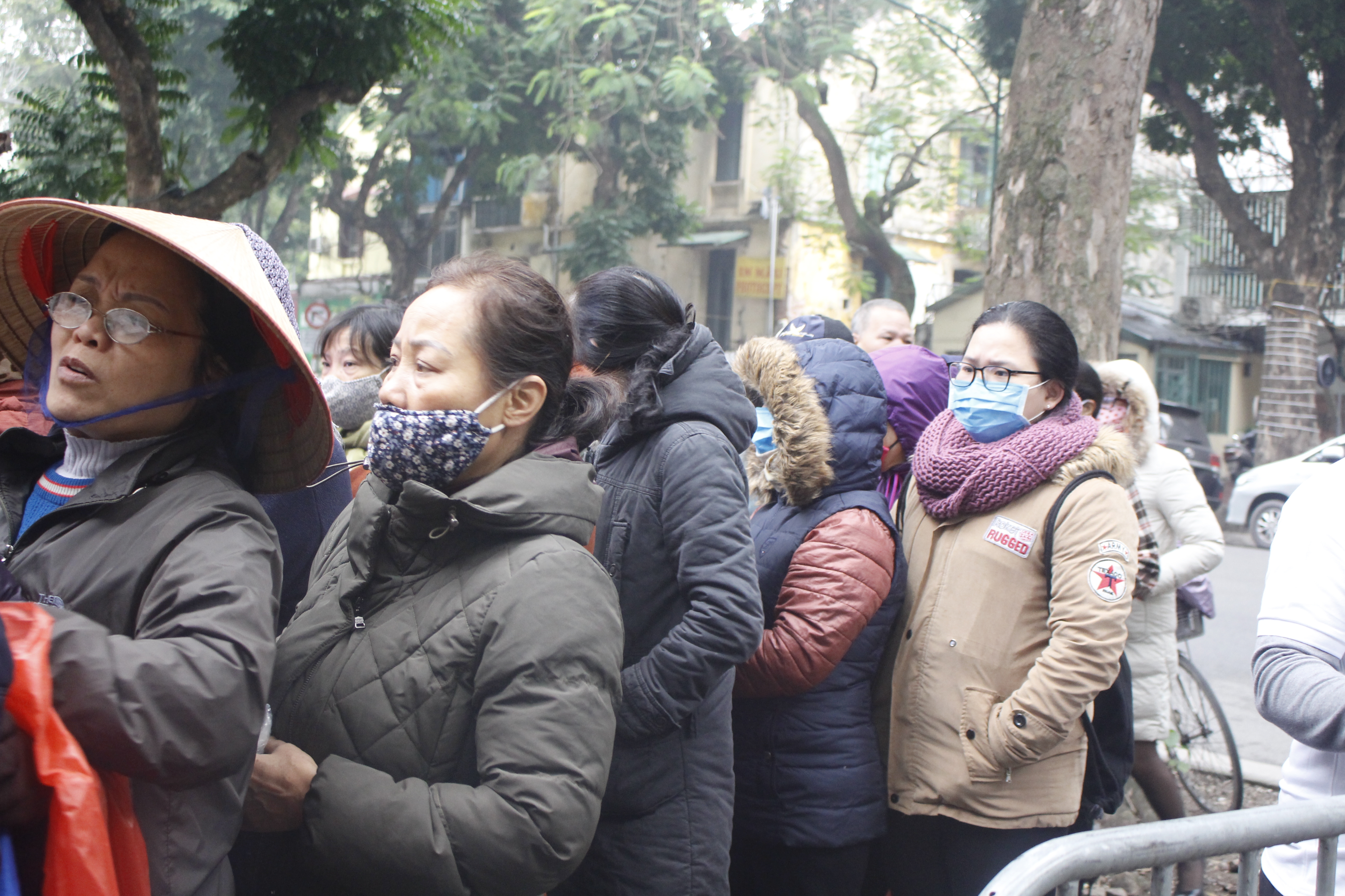 dai su quan qatar tai viet nam phat mien phi 4 tan dua hau giup ba con mien trung