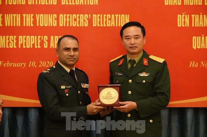 si quan tre quan doi nhan dan viet nam va quan doi cong hoa an do toa dam giao luu lan thu 8