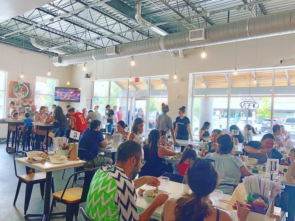 den pho please my thuong thuc to pho hang khong mau ham dac biet