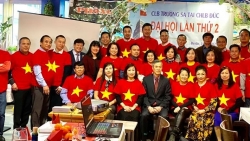 xoa truong sa hoang sa khoi ban do viet nam facebook noi gi