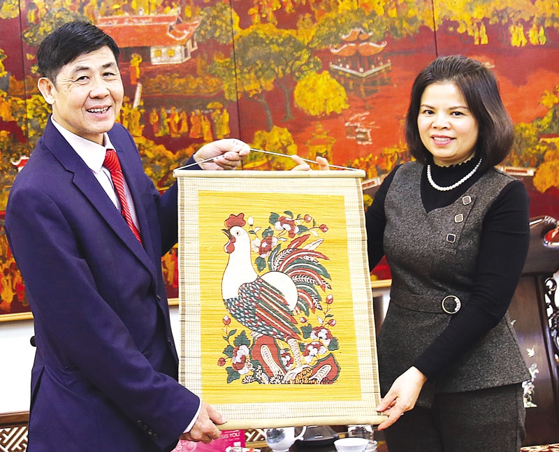 hoi dong huong bac ninh tai cong hoa sec tich cuc dong gop cong suc tri tue vao su phat trien cua que huong